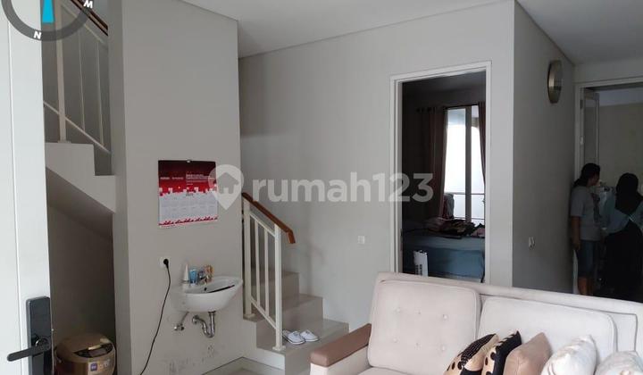 DI SEWAKAN RUMAH THE GREENLAKE CITRALAND SURABAYA BARAT KT DI SEWAKAN RUMAH THE GREENLAKE CITRALAND SURABAYA BARAT KT