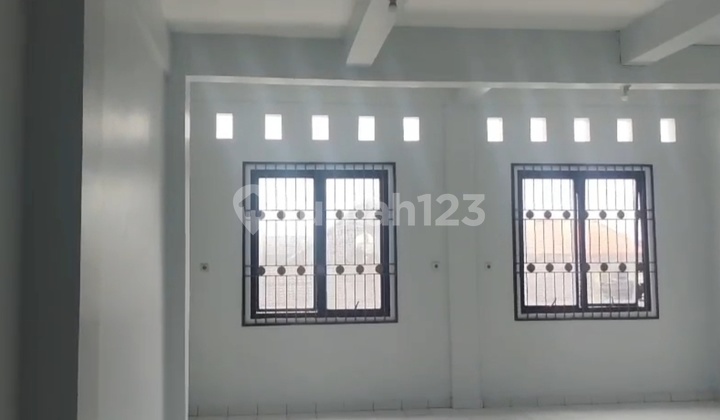 For Rent/Sale: 3-Story Shop House in a Strategic Location 2