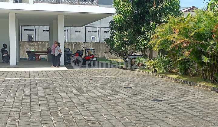 Overkontrak Tanah dan Bangunan Siap Pakai