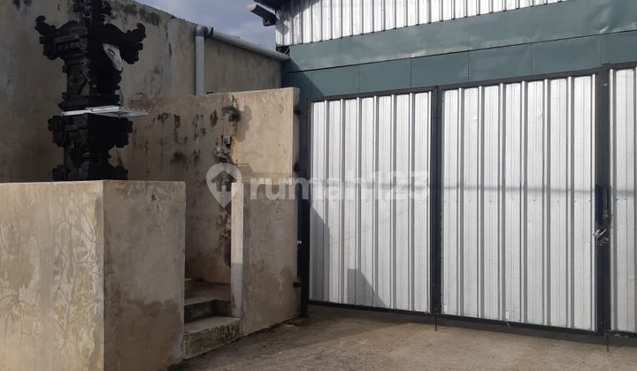 Warehouse Rental Access for Tronton Trucks