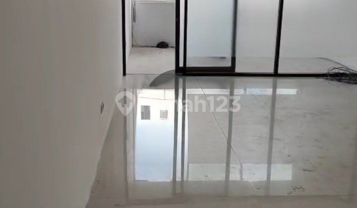 3-Story Shop House for Rent - South Denpasar 3-Story Shop House for Rent - South Denpasar