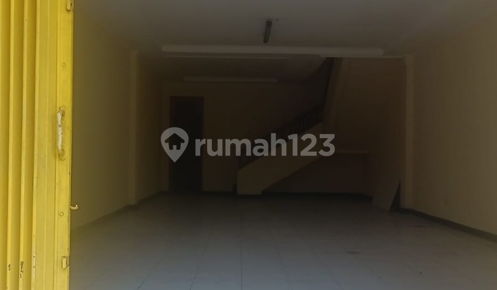 Rent 3-door Shop House North Denpasar