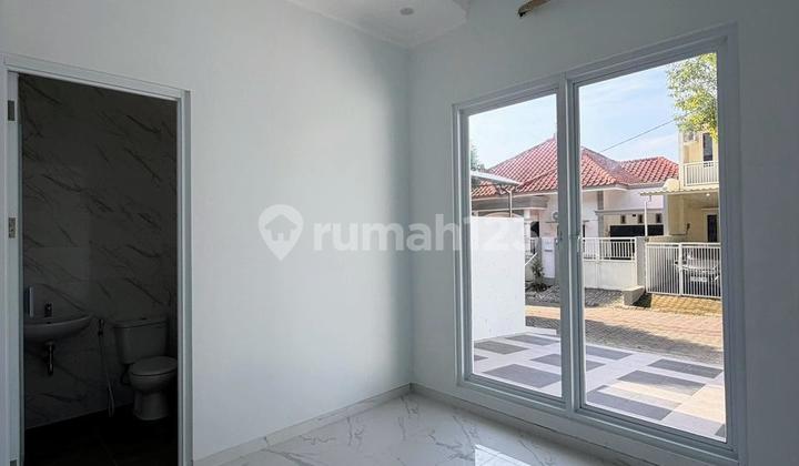 Rumah Modern 2 Lantai di Citraland Bukit Palma 2