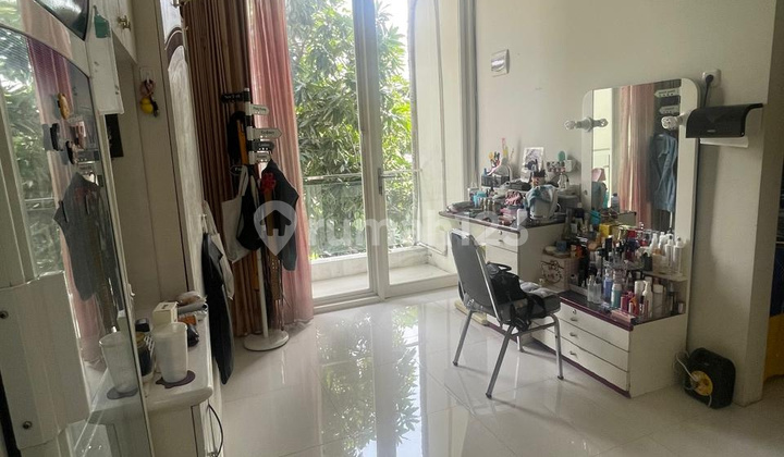 Rumah Minimalis 2 Lantai Di Pakuwon City 2