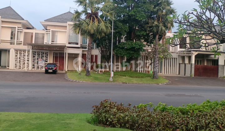 Rumah Bagus Minimalis di Pakuwon City Cluster Palm Beach Rumah Bagus Minimalis di Pakuwon City Cluster Palm Beach