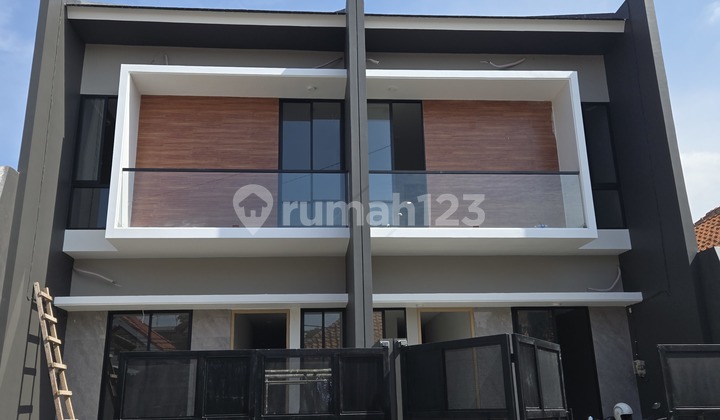 Rumah Baru Gress Model Minimalis di Wisma Mukti Rumah Baru Gress Model Minimalis di Wisma Mukti