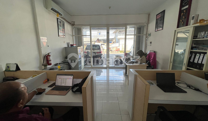 Shop House in Surabaya City with SHM (Certificate of Land Rights) Shop House in Surabaya City with SHM (Certificate of Land Rights)