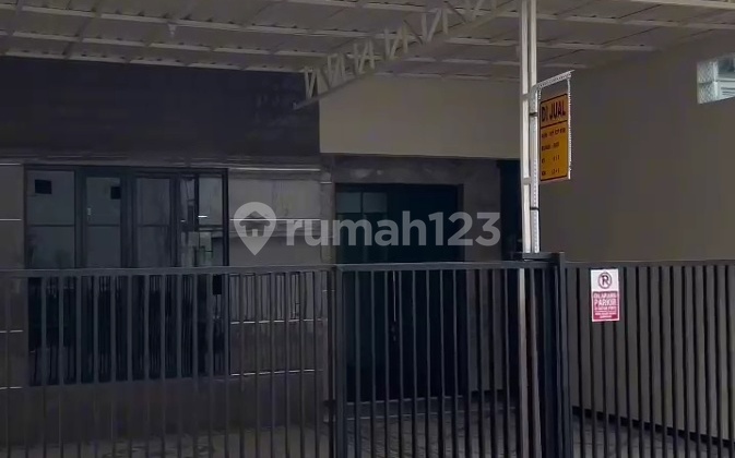 Rumah Model Jepang 2 Lantai di Pusat Kota Surabaya Rumah Model Jepang 2 Lantai di Pusat Kota Surabaya