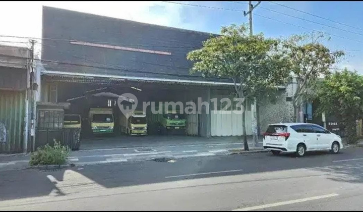 Showroom Truck Di Demak Showroom Truck Di Demak