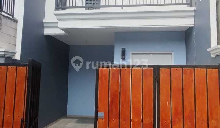 Dijual Rumah Strategis di Ploso Karang Empat - Hunian Nyaman & Siap Huni, Surabaya Dijual Rumah Strategis di Ploso Karang Empat - Hunian Nyaman & Siap Huni, Surabaya
