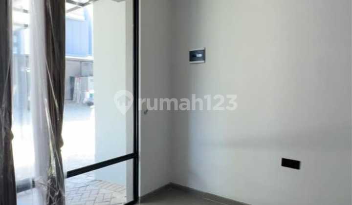 House, 1 Floor, Move-In Ready Minimalist Grand Eastern Hill