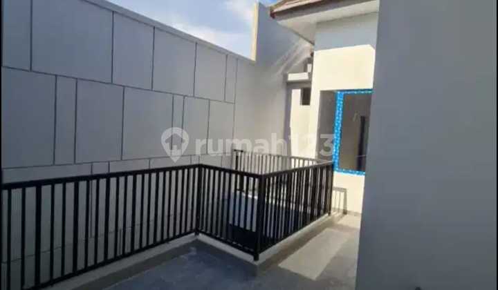 Di Jual Rumah Manyar Kertoadi 2