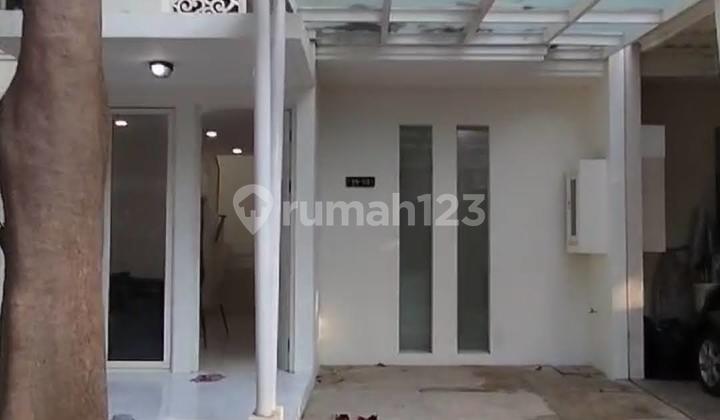 House, 2 Floors Grand Island Pakuwon City Fully Furnished Ready to Occupy House, 2 Floors Grand Island Pakuwon City Fully Furnished Ready to Occupy