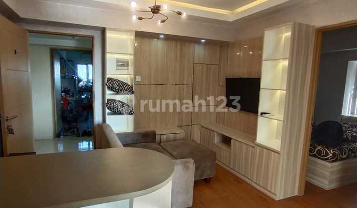 Apartemen 2 BR Educity Yale Minimalis Full Furnish View Kolam