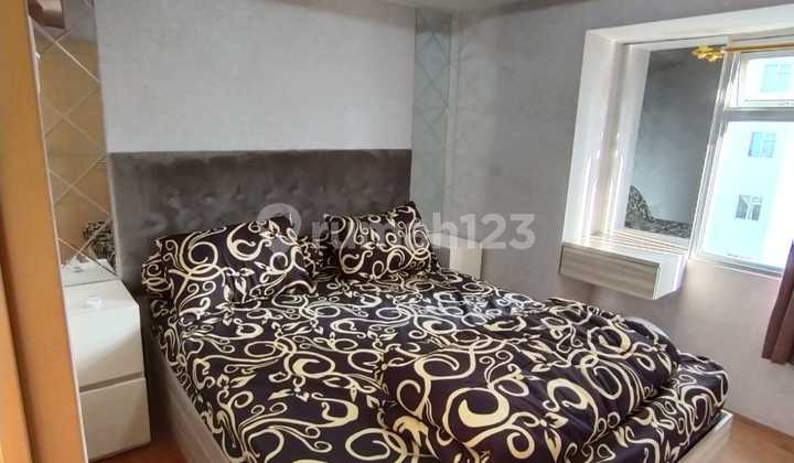 Apartemen 2 BR Educity Yale Minimalis Full Furnish View Kolam 2