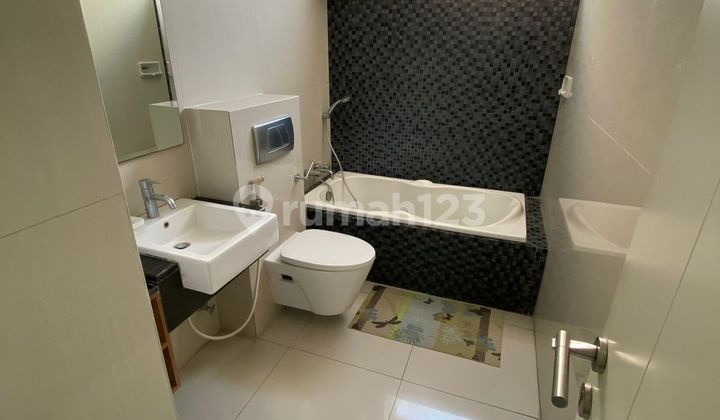 Istimewa Apartemen Via Ciputra World 3 BR Full Furnish  2