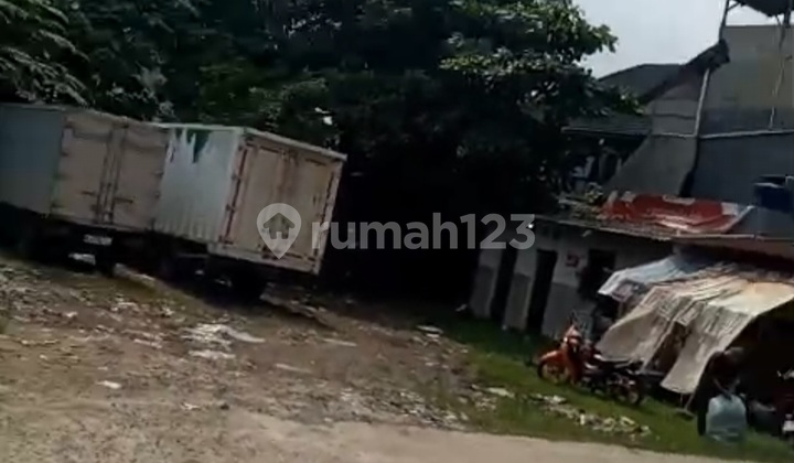 For Rent Three Adjacent Shophouses Menjangan Raya Street Bintaro Pondok Ranji South Tangerang Near B Exchange Mall Suitable for Expedition, Restaurant, Cafe, Clinic, Warehouse, Workshop, Car Pool, Etc. 2