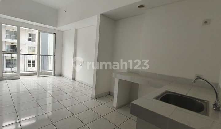 Sell Casa De Parco Apartment in BSD City, Near Aeon Mall, Close to Xaveria Apartment, Skyhouse Apartment, Atmajaya University, Prasetya Mulya, etc. 2