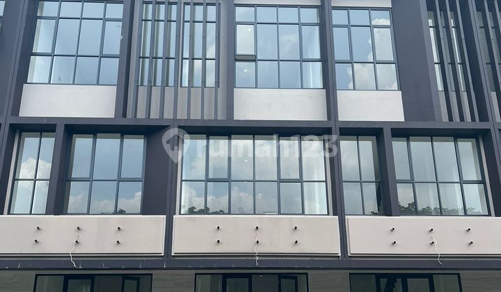 For Immediate Rent New Enchante Shop House Suitable for Office, Clinic, Course Center, Cafe, Etc. For Immediate Rent New Enchante Shop House Suitable for Office, Clinic, Course Center, Cafe, Etc.