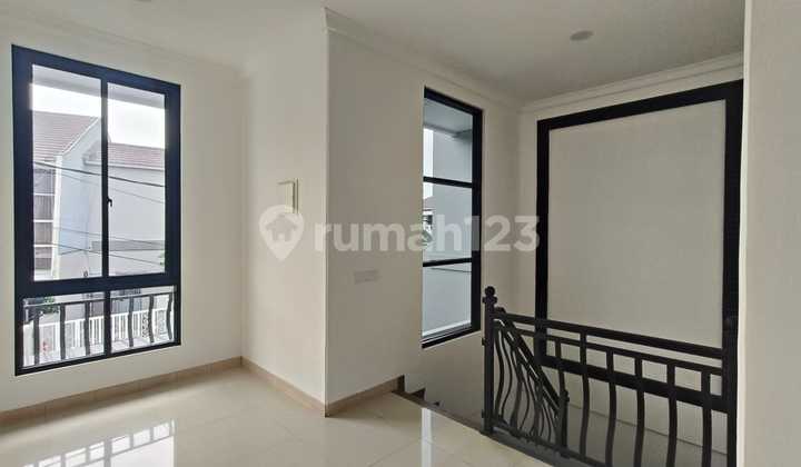 Jual Cepat Rumah Bagusdi Villa Melati Mas Serpong Bsd Tangerang Dekat Sekolah Athalia, Candle Tree, Hypermarket, Superindo, Dekat Sekolah Binus, Itc Bsd, Dll