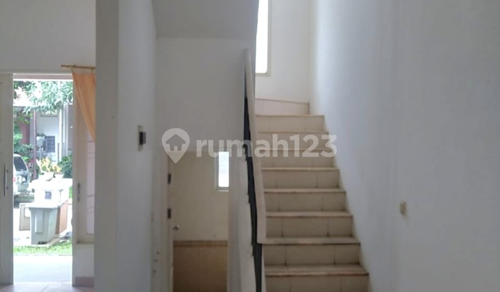 Very Cheap Sale of Chrystal Gading Cluster in Serpong Area, Phase, Near Schools: Pahoa, Tunas Bangsa, Syafana, Hospitals: Carolus, Bethsaida, SMS Mall, UMN Campus, Sinpasa Market, Paramount Market, Cathedral Church, etc. 2