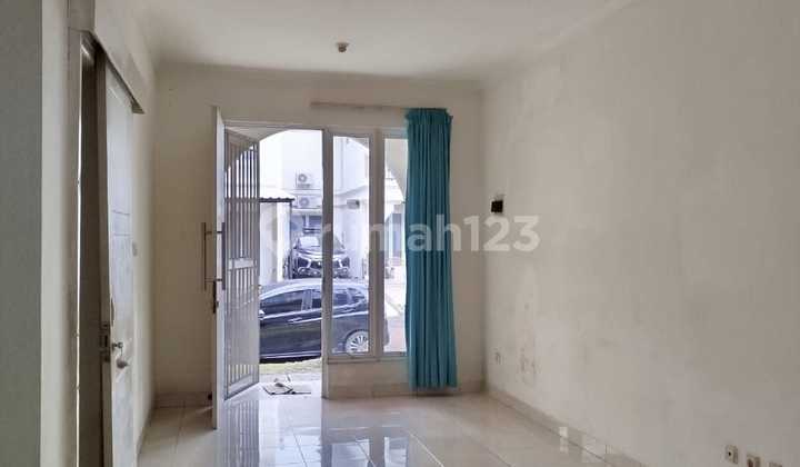 Disewakan Rumah Luas di Ilrosa Gading Serpong Dekat Sekolah Tarakanita, Pasar Paramount, Sinpasa, Mall Sms, Kampus Umn, Kampus Uph, Dekat ke Legok, Dll 2