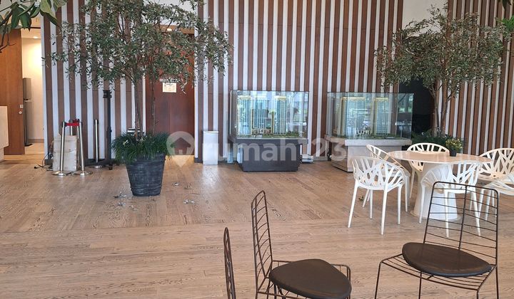Building for Rent Ready to Use in CBD BSD City Tangerang Area, Suitable for Showroom, Office, etc.