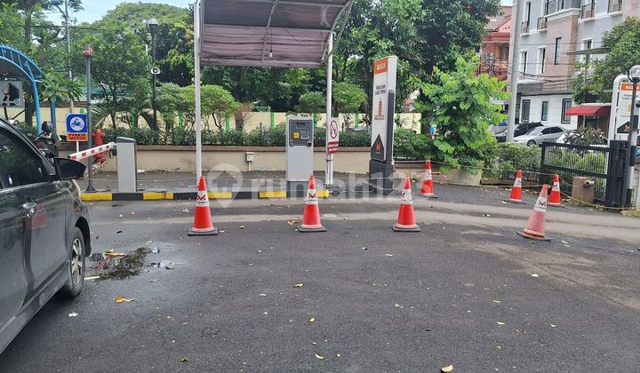 For Sale, Commercial Space suitable for Living or Office in Wisma Gading Permai, Kelapa Gading, North Jakarta. For Sale, Commercial Space suitable for Living or Office in Wisma Gading Permai, Kelapa Gading, North Jakarta.