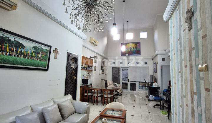 Disewakan Rumah Siap Huni Taman Palem Lestari Jakarta Barat Hadap Taman 2