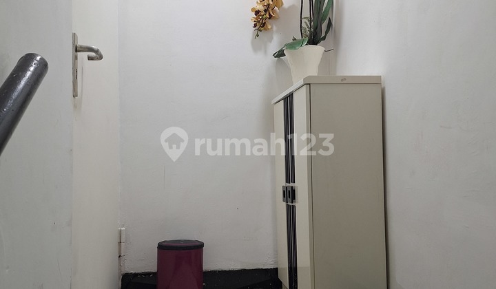 For Rent/Sale: WGP Apartment Shop House Area in Kelapa Gading Near Sport Club, Close to Summagung Road, Near Kelapa Gading Mall. Suitable for Residence, Notary Office, Lawyer Office, Music Course, Tutoring Center, etc. For Rent/Sale: WGP Apartment Shop House Area in Kelapa Gading Near Sport Club, Close to Summagung Road, Near Kelapa Gading Mall. Suitable for Residence, Notary Office, Lawyer Office, Music Course, Tutoring Center, etc.