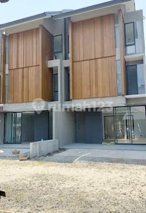 STRATEGIC LUXURY HOUSE IN RUMA PRANA CILANDAK SOUTH JAKARTA 2