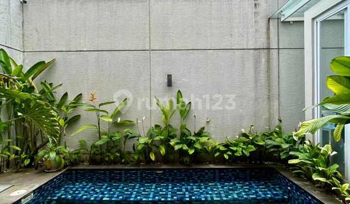 Rumah Mewah Private Pool Cluster Venture Barat Serenia Hills 2