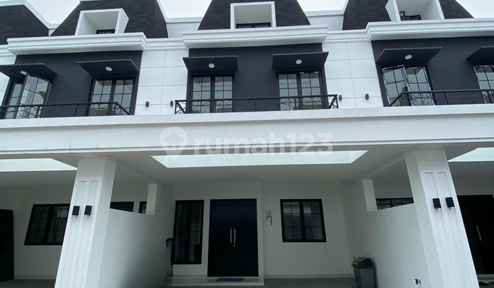 Rumah Murah Mewah Dijual Brand New Townhouse di Pancoran Barat Dekat MRT Rumah Murah Mewah Dijual Brand New Townhouse di Pancoran Barat Dekat MRT