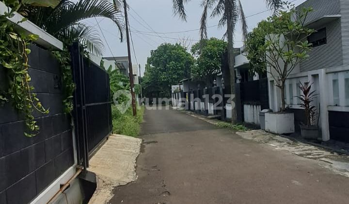 HOUSE FOR SALE IN CIRENDEU, EAST CIPUTAT, SOUTH TANGERANG 2