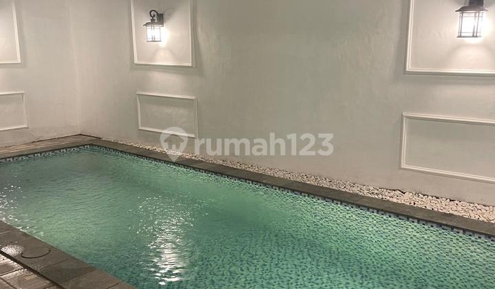 Rumah Dijual di Bintaro Dalam Cluster Fasilitas Private Pool Rumah Dijual di Bintaro Dalam Cluster Fasilitas Private Pool