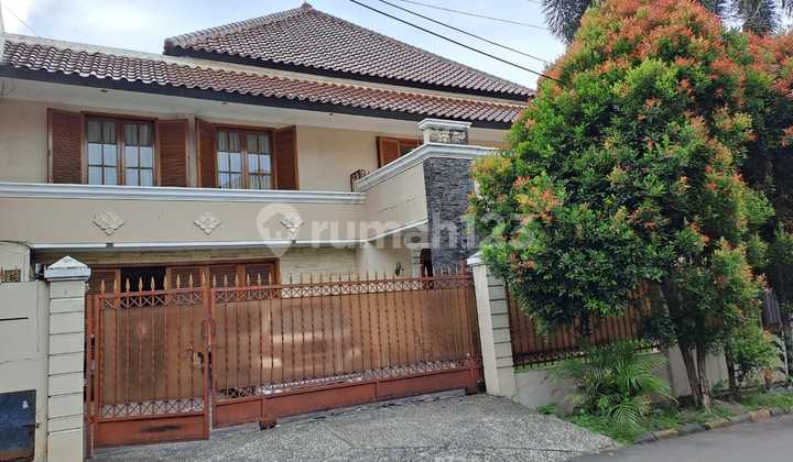 DIJUAL RUMAH LUAS DAN MEWAH DI BINTARO SEKTOR 9 TANGERANG SELATAN