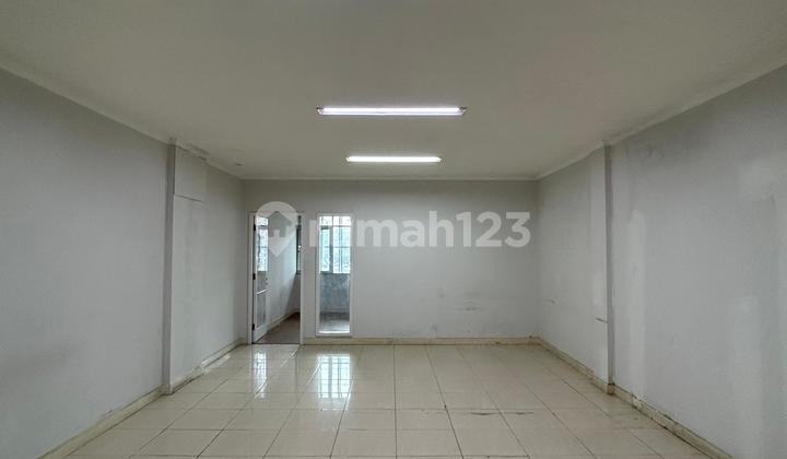 QUICK SALE CHEAP SHOPHOUSE ON CINERE RAYA STREET, FORMER BANK DEPOK