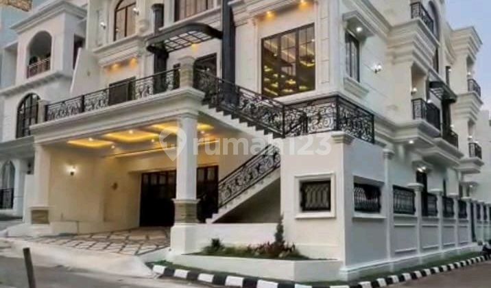 New Luxury American Classic House in Cipete Cluster Area