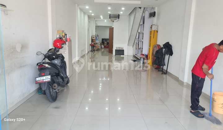 House for Sale in Cirendeu Raya, One Step to MRT Lebak Bulus 2