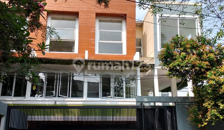 Rumah Design Tropical Modern di Pondok Indah