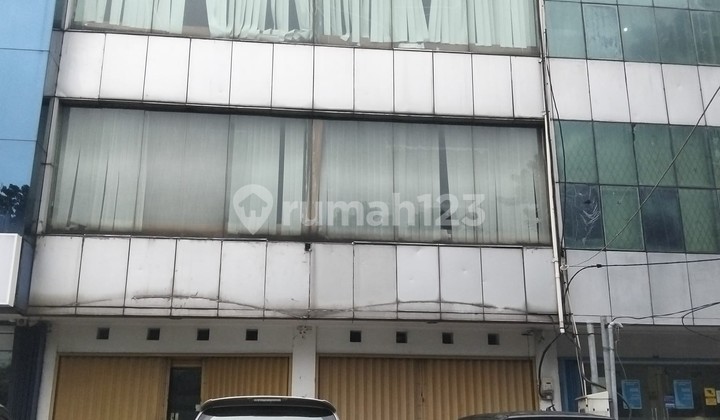 Ruko Gandeng Dijual Murah Dijalan Raya Pasar Minggu Dekat KRL