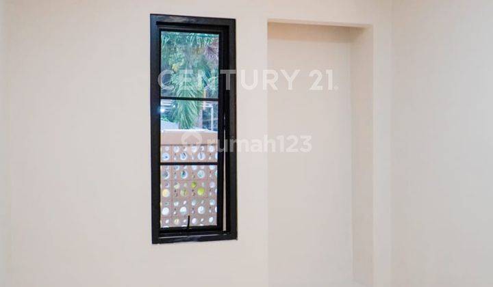 Rumah 3 Lantai Desain Minimalis Di Pesona Bumy Agara Bekasi  2