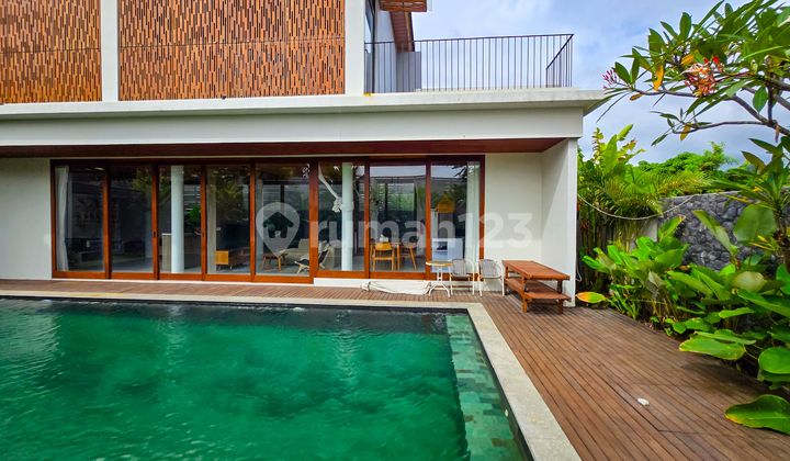 Luxury Tropical Villa in Canggu for Sale Luxury Tropical Villa in Canggu for Sale