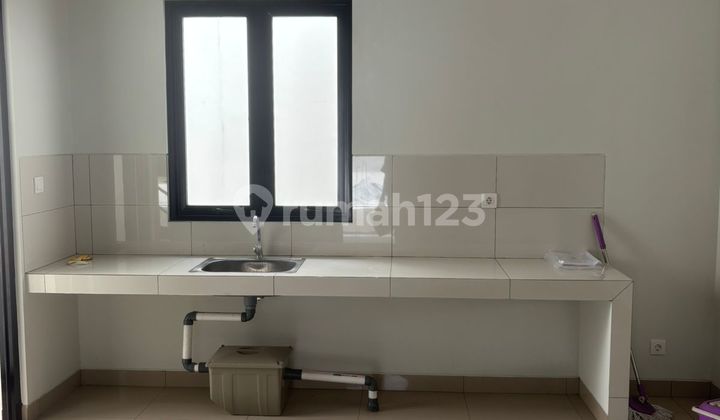 Comfortable 2-Storey House in Summarecon Gading Bekasi - Ready to Occupy 2