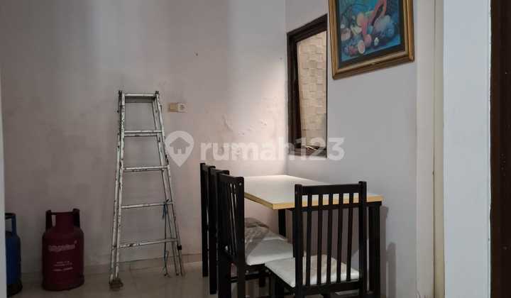 Disewa Rumah 2 Lantai Semi Furnish di Kawasan Cluster Metland, Cakung Disewa Rumah 2 Lantai Semi Furnish di Kawasan Cluster Metland, Cakung