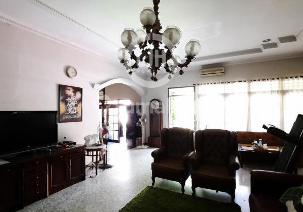 Rumah di jalan Slamet 1