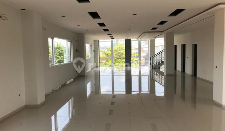 Ruko bagus di D.I. Panjaitan Ruko bagus di D.I. Panjaitan