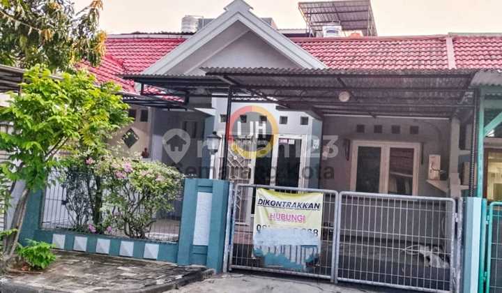 Ready-to-occupy house in Graha Padma 1