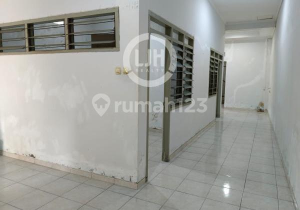 Rumah siap huni di jalan Sepaton 1