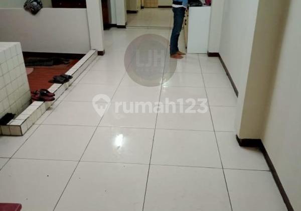 Ready-to-Use Shop House on Mt Haryono 2